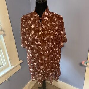 Motto shop size small polka dot long blouse